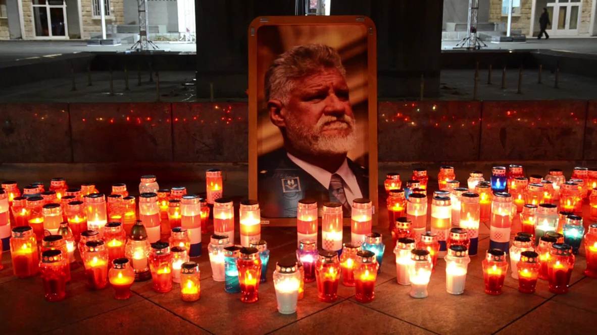 Bosnia and Herzegovina: Bosnian Croats pay tribute to Slobodan Praljak with candles