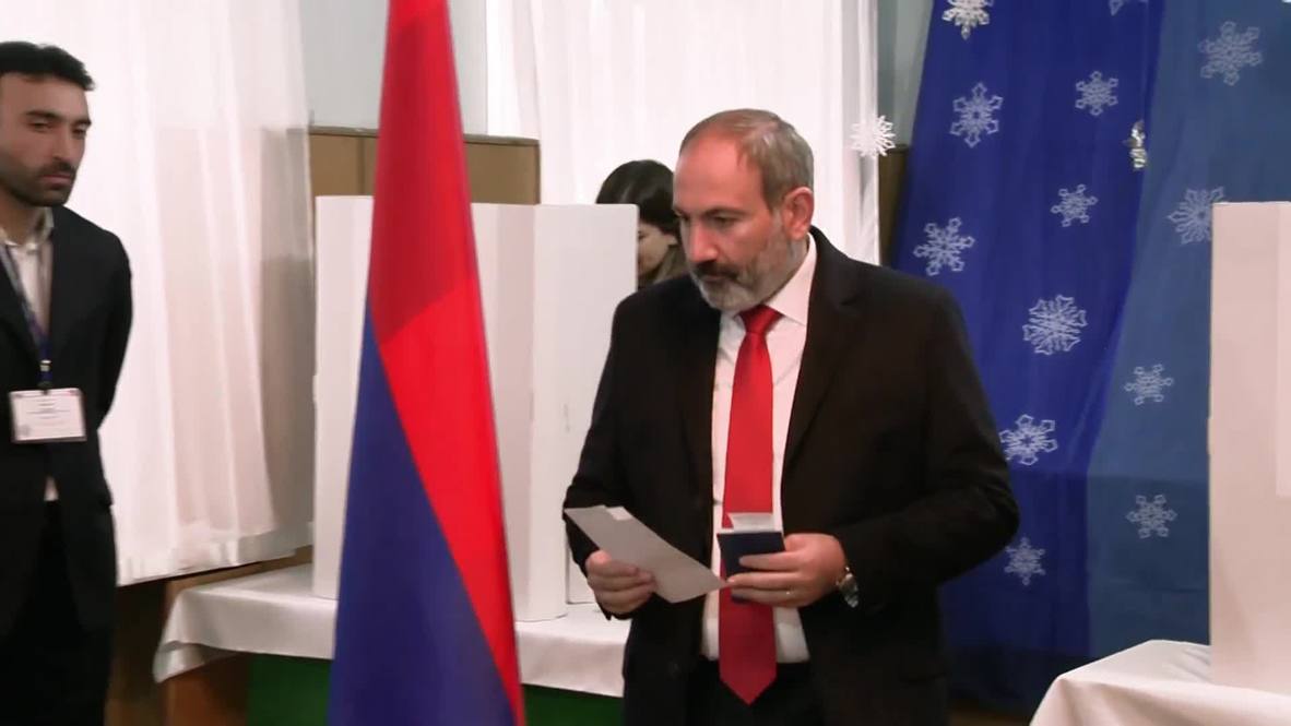 Armenia: Acting PM Pashinyan votes in early parliamentary elections