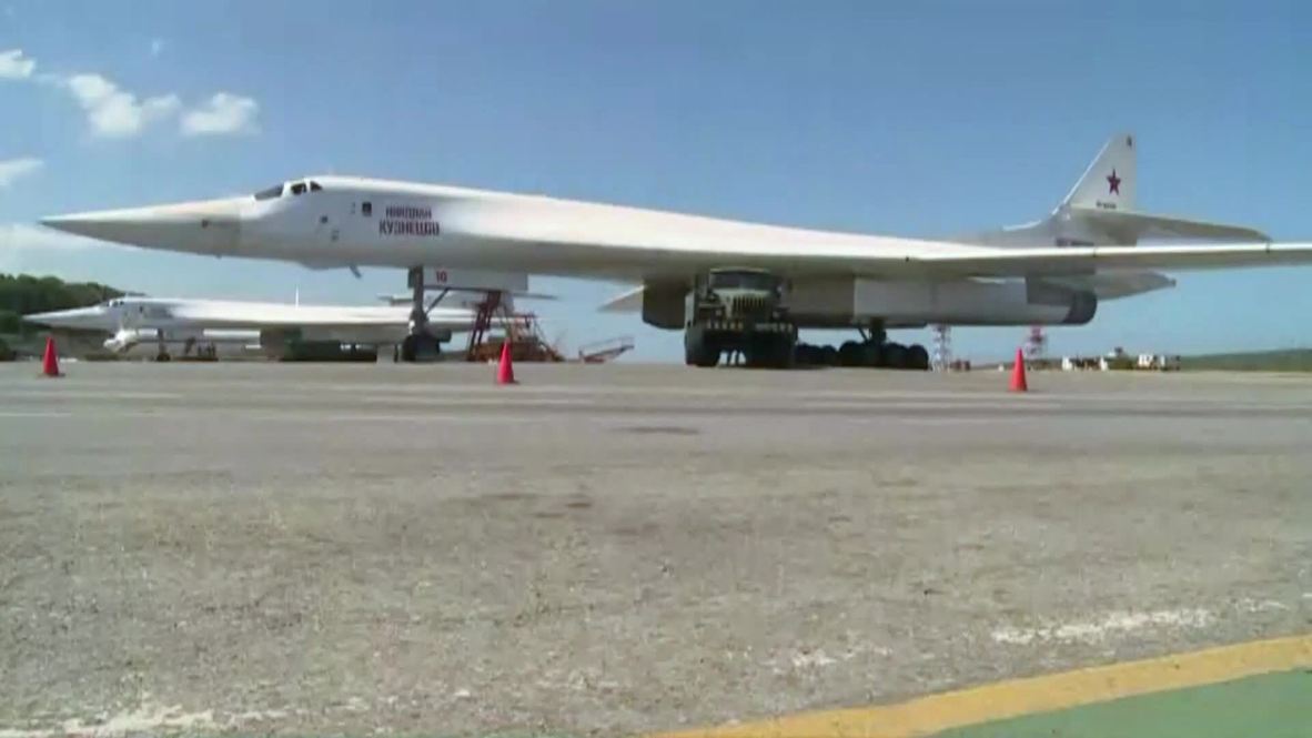 Venezuela: Russian and Venezuelan pilots conduct joint training
