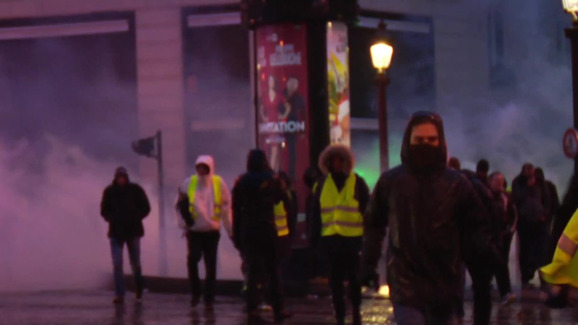 France: Tensions high as 'Yellow Vest' protests continue in Paris