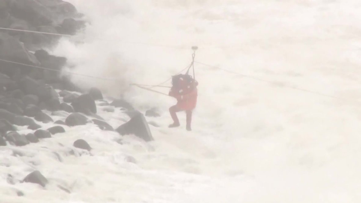 Turkey: Daring rescue op launched for crew stranded on Russia-bound ship