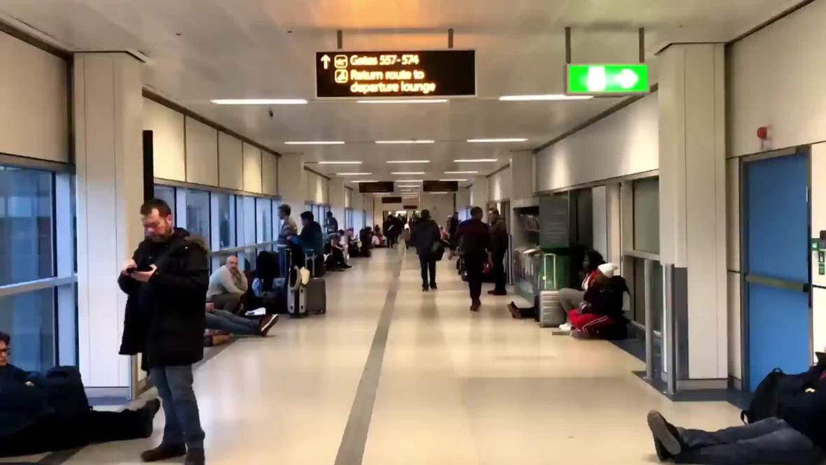 UK: Stranded in Gatwick - TIMELAPSE captures drone disruption