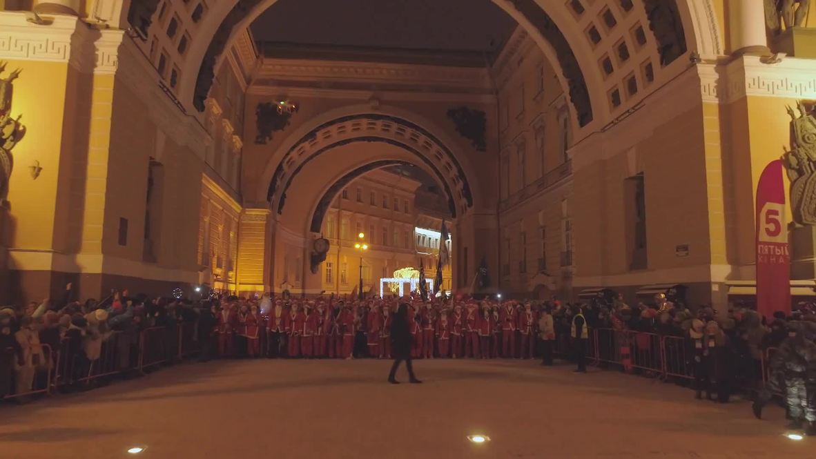 Santa Claus galore compete in 2km dash to bring Christmas spirit to St. Petersburg