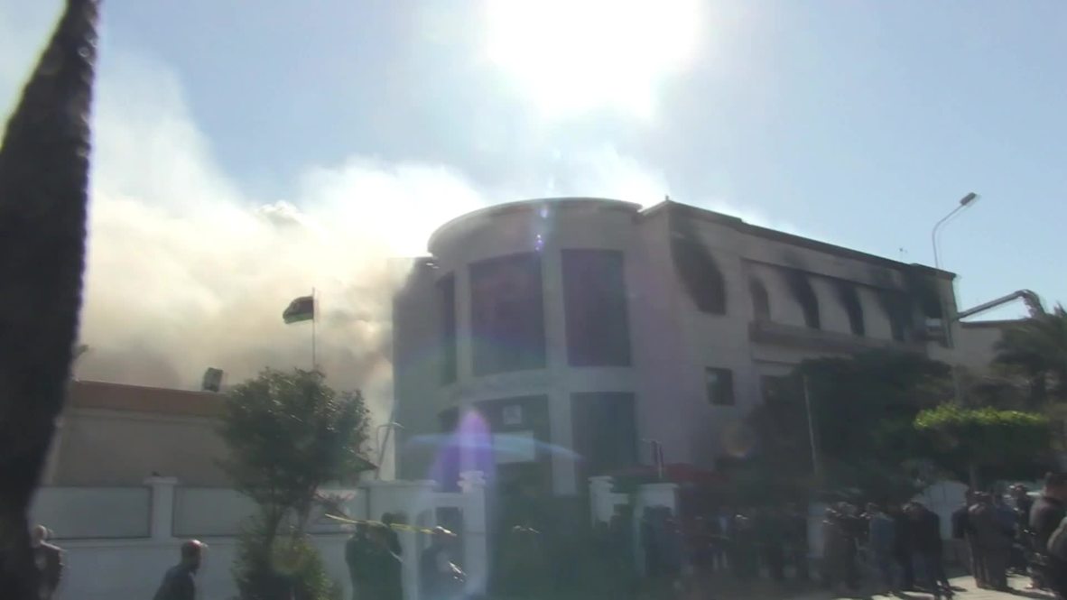 Libia: 3 muertos tras ataque suicida en el Ministerio de Relaciones Exteriores en Trípoli