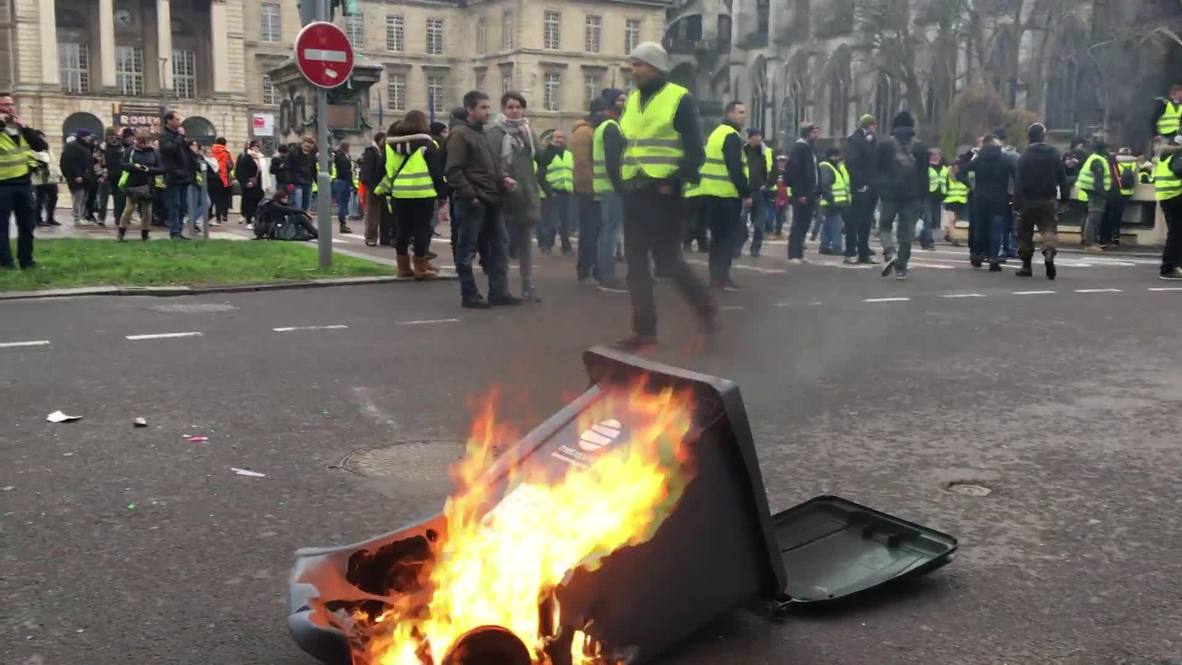 Francia: Los 'Chalecos Amarillos' protestan en Rouen durante la séptima semana de protestas