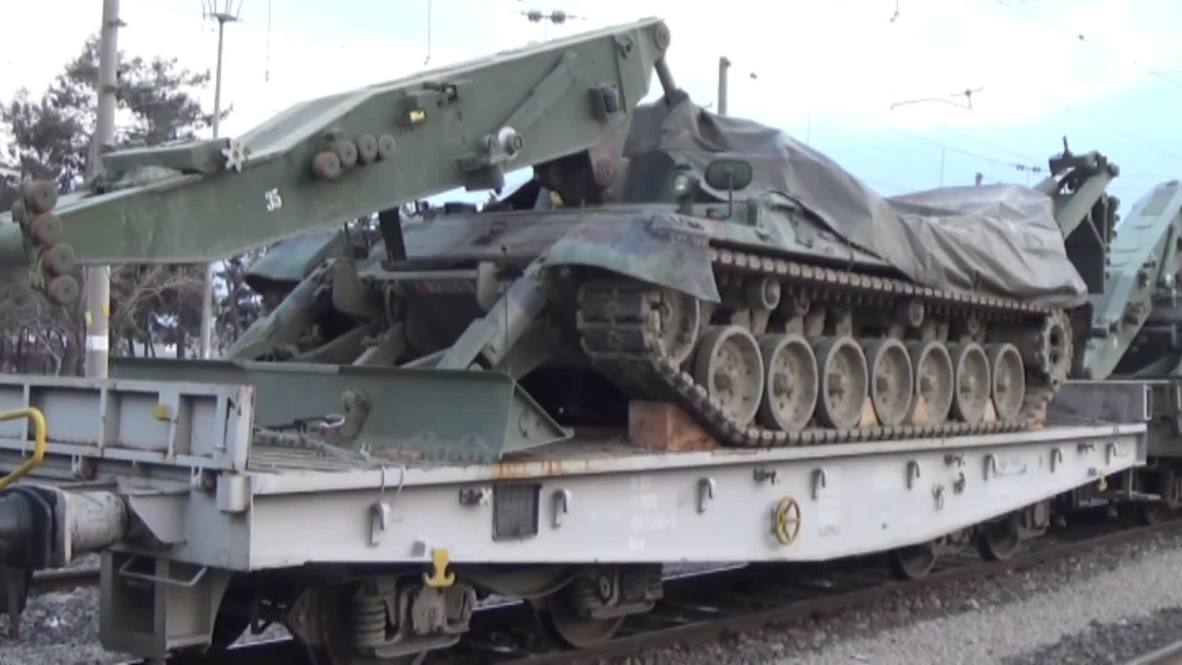 Turkey: Turkish military equipment continues to arrive to Syrian border