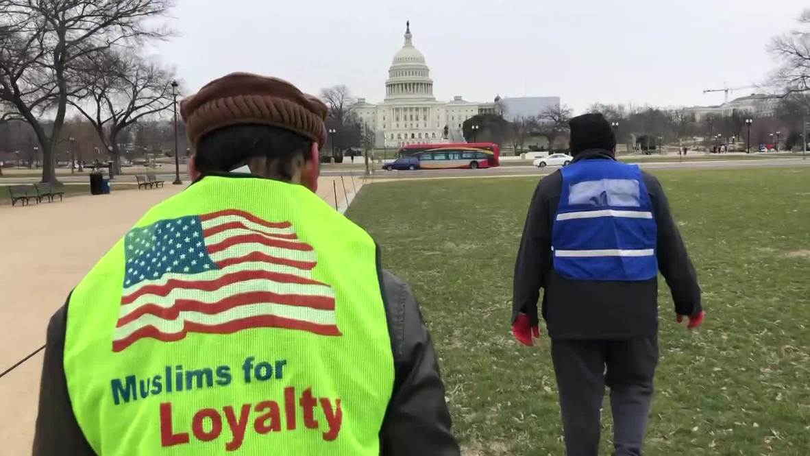 USA: Muslim volunteers maintain DC's cleanliness affected by shutdown