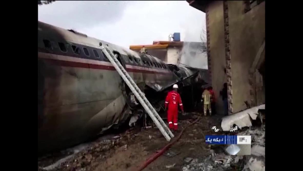 Iran: Army confirms fifteen dead in cargo plane crash