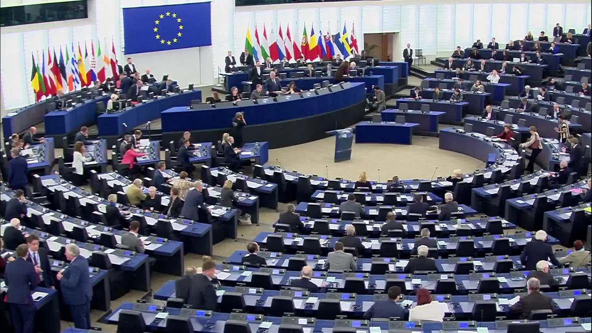 Francia: El Parlamento Europeo guarda un minuto de silencio en memoria del alcalde de Gdansk asesinado