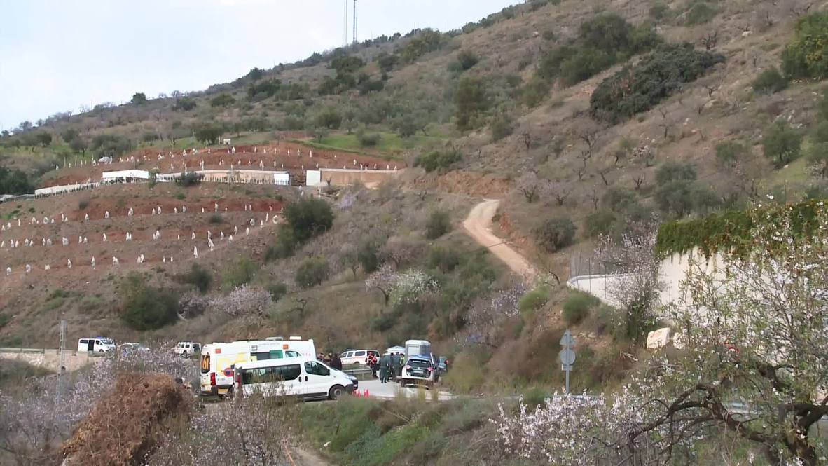 España: Continúa la búsqueda para encontrar al niño de dos años que cayó en un pozo cerca de Málaga