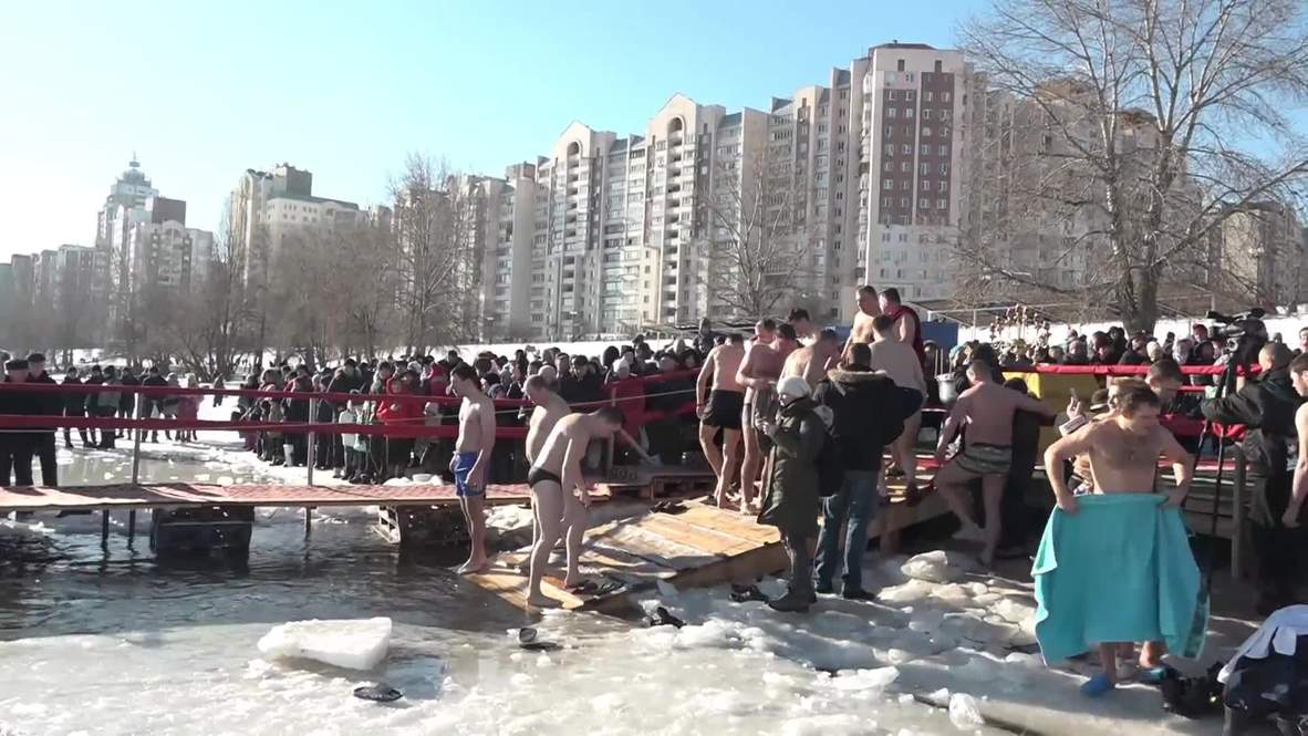 Ukraine: Metropolitan Onufry leads ice-cold Epiphany celebrations in Kiev