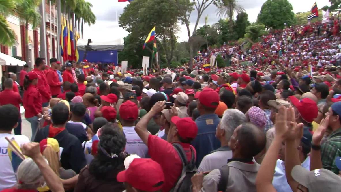 Venezuela: Thousands rally in Caracas in support of Maduro