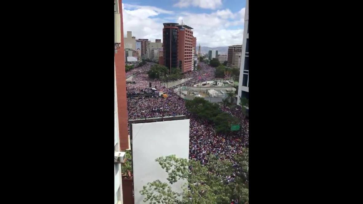 Venezuela: Miles de venezolanos protestan en Caracas contra el presidente Nicolás Maduro