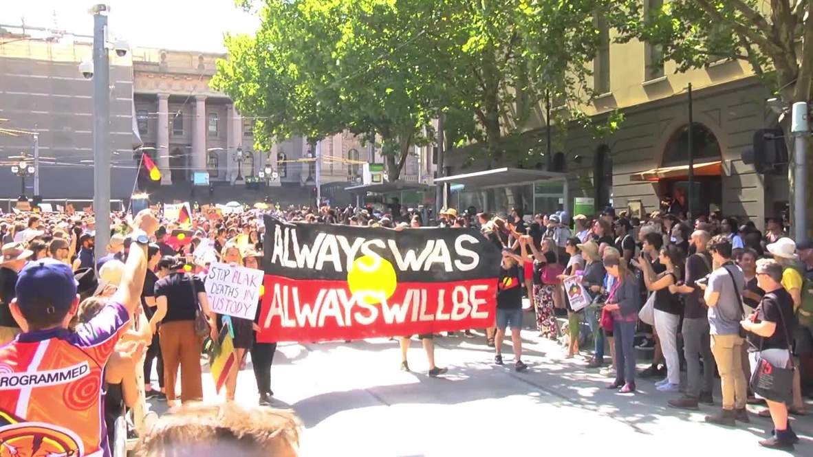 Australia: Thousands march for 'Invasion Day' protest in Melbourne