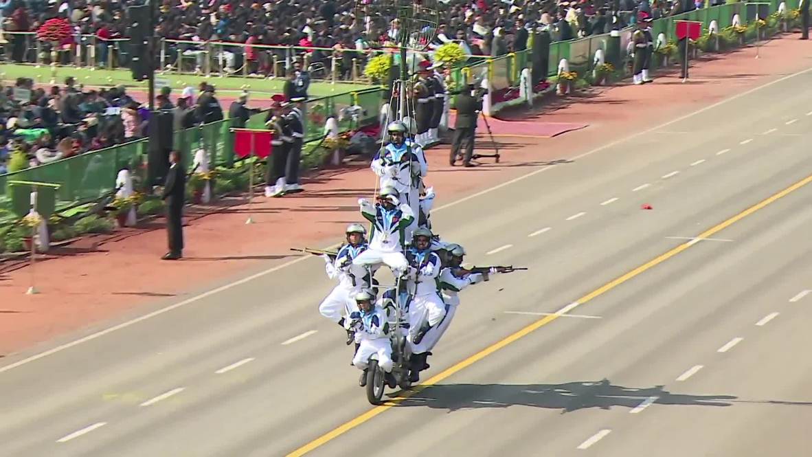 India: Motorcycle daredevils perform stunts during New Delhi's Republic Day parade