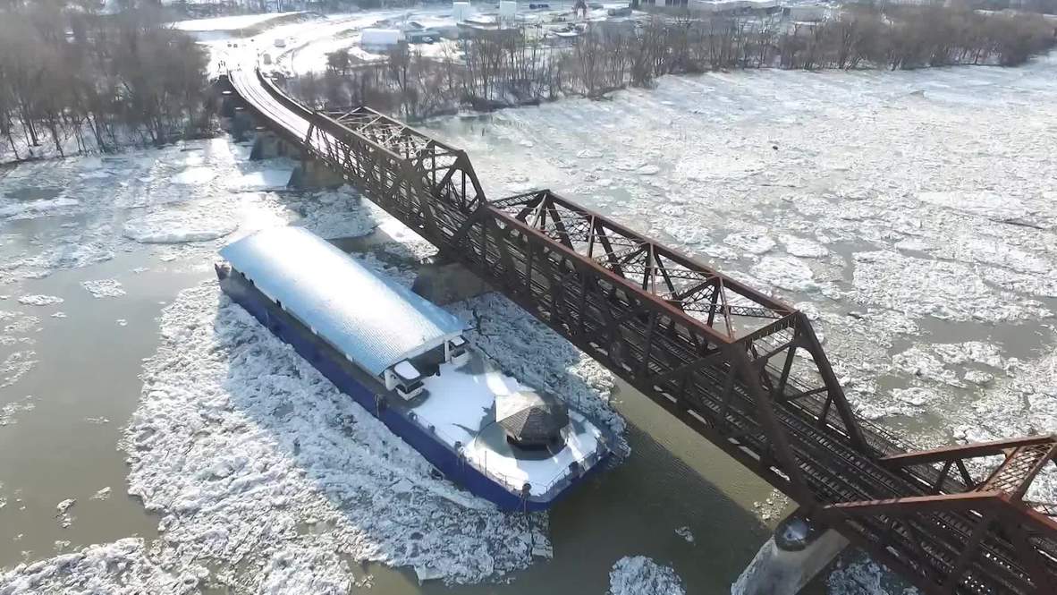 EE.UU.: Barcos se sueltan de sus amarres y flotan sin rumbo en el río Hudson