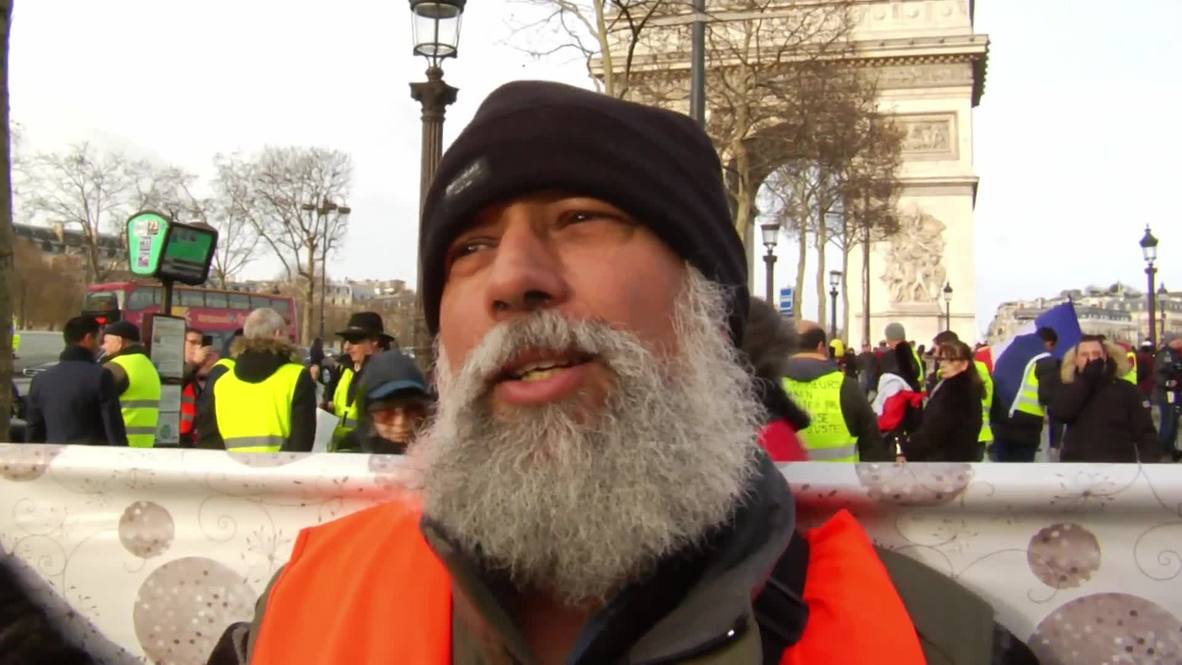 Francia: Los “chalecos amarillos” exigen cambios durante una manifestación en París