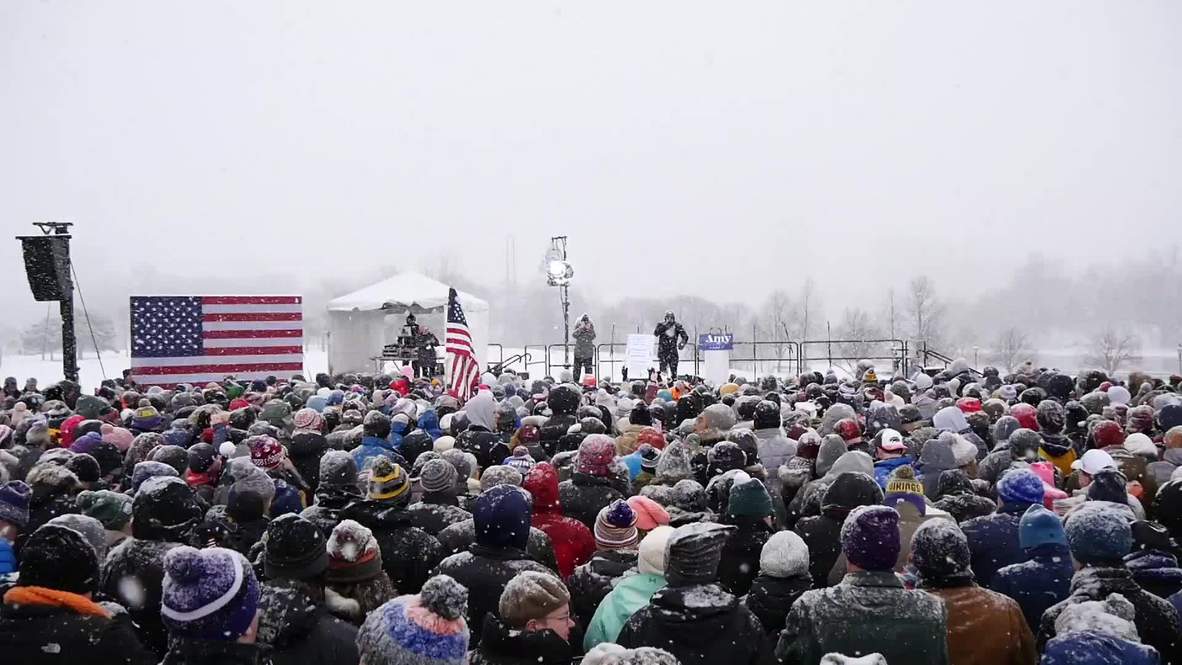 USA: Democrat Amy Klobuchar announces presidential bid