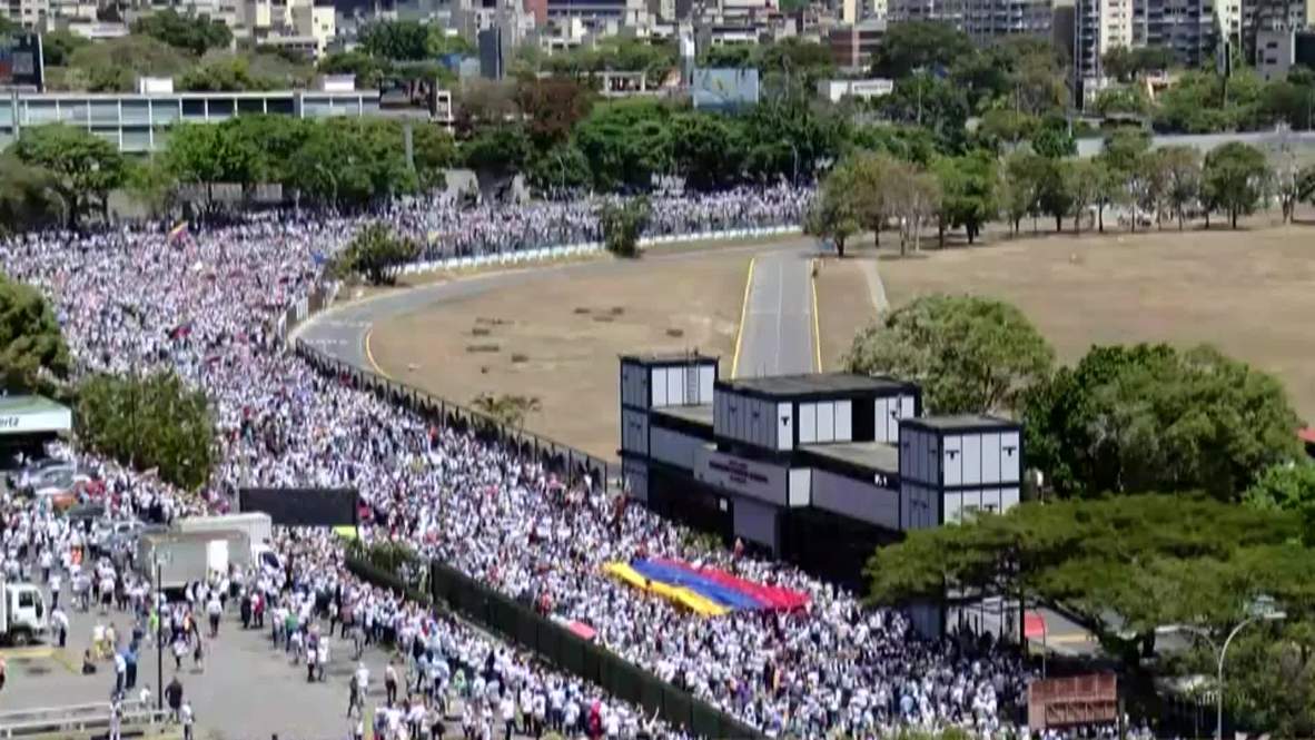 Venezuela: Mass march to military airport supports Guaido's call for aid