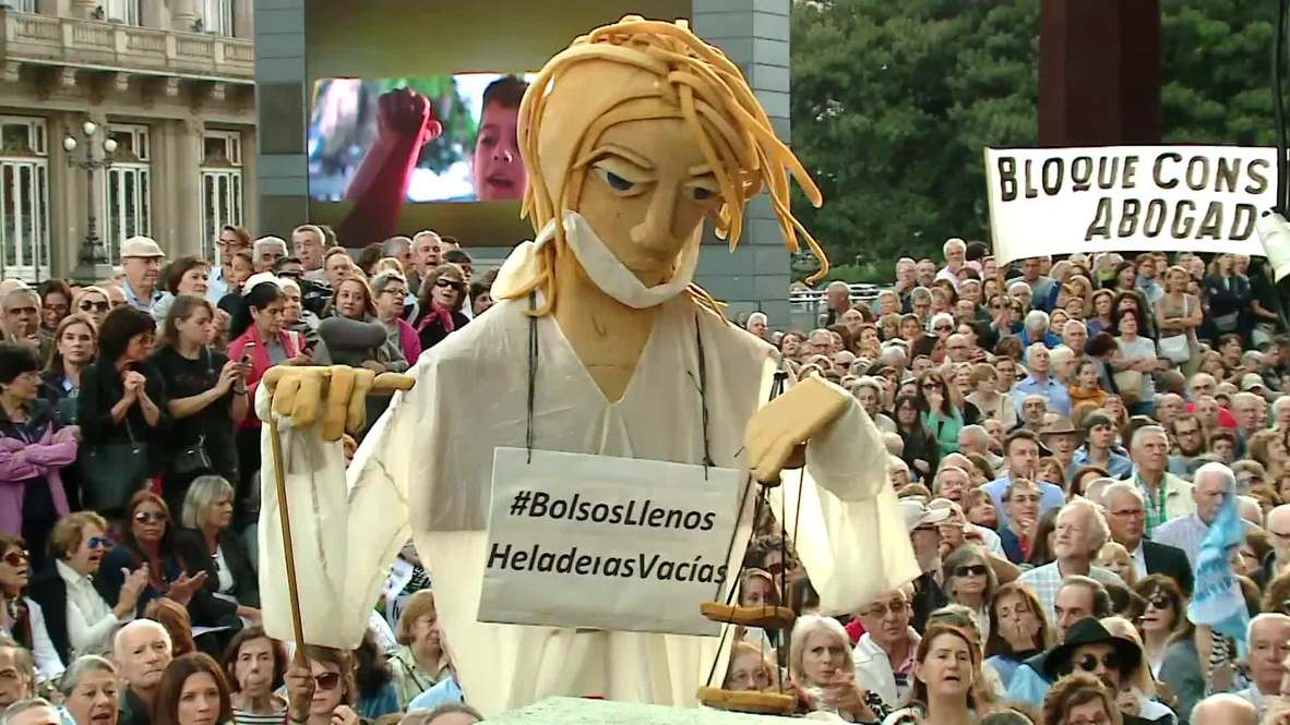 Argentina: Protesters demand dismissal of federal judge amid bribe allegations
