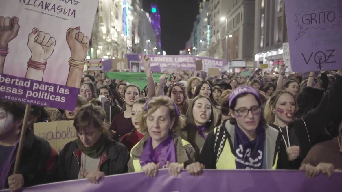 España: Miles de mujeres se manifiestan en Madrid en el Día Internacional de la Mujer
