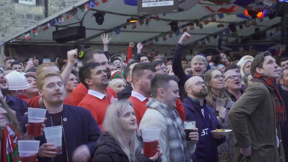 Reino Unido: Aficionados de Gales celebran victoria 18 - 11 sobre Escocia en Edimburgo