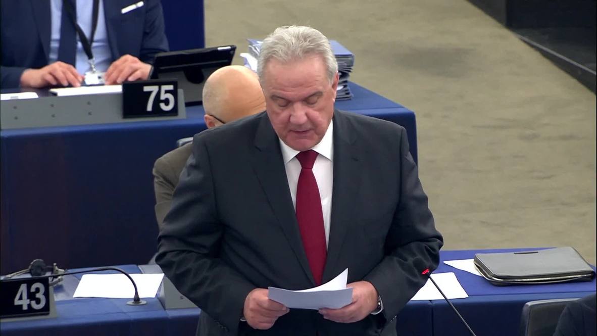 Francia: "El uso de la fuerza" causaría más sufrimiento - Comisario de la UE sobre Venezuela