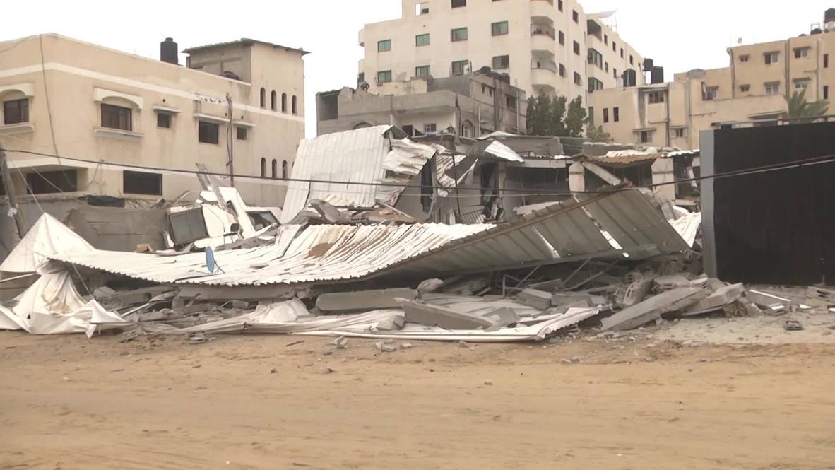 State of Palestine: Wreckage and rubble after Israeli airstrikes in Gaza