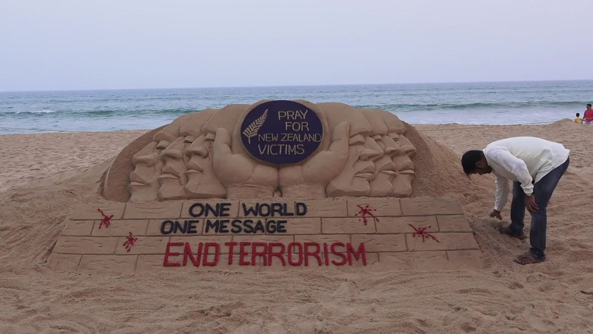 India: Un artista rinde homenaje a las víctimas de Christchurch con una escultura