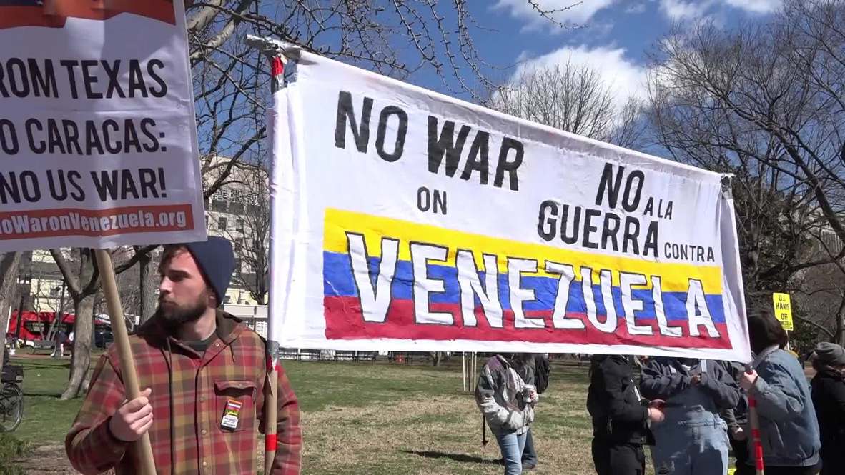 USA: DC protesters demand White House keeps its hands off Venezuela