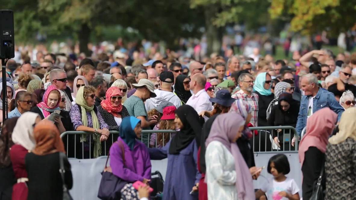 New Zealand: Women in Christchurch wear a 'headscarf for harmony'