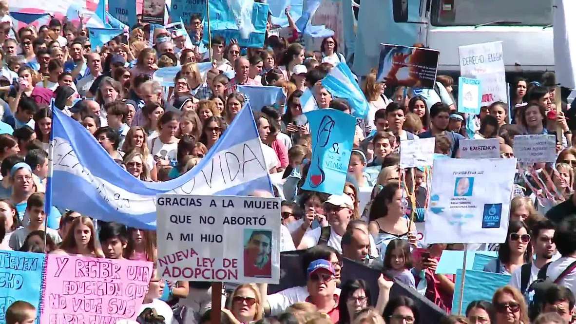 Argentina: Thousands march against abortion in Buenos Aires