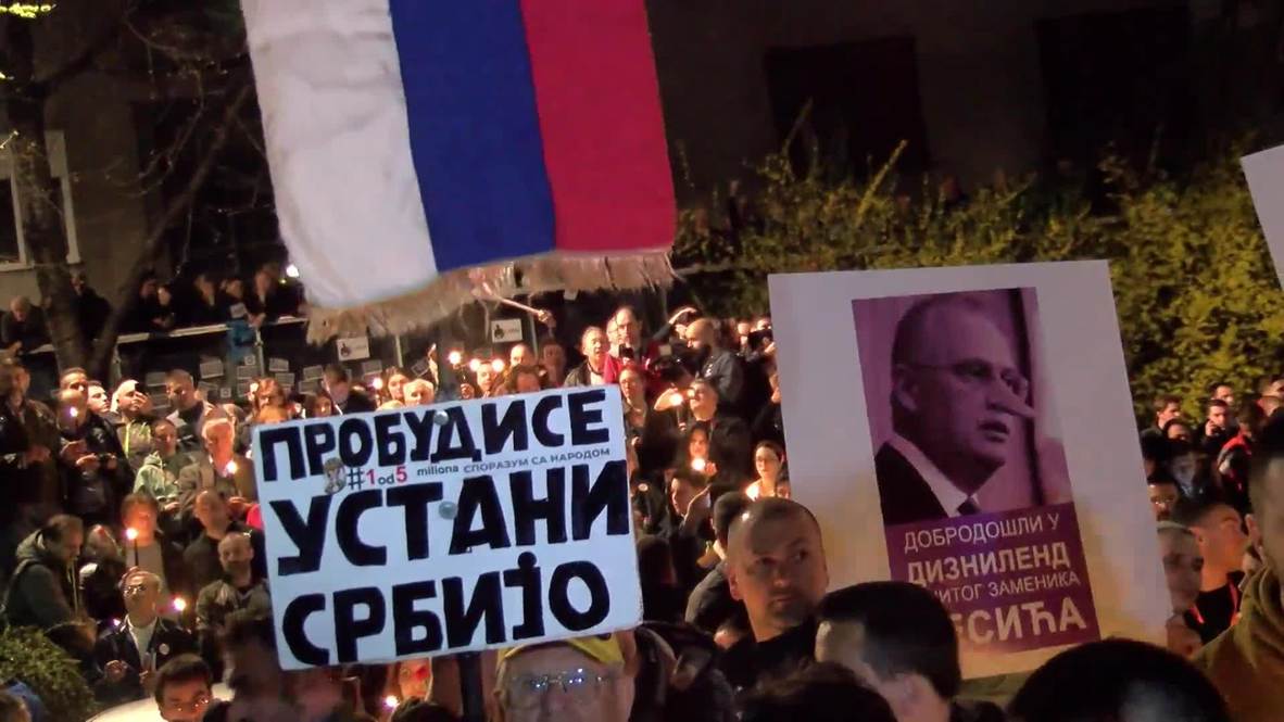 Serbia: Marchers continue long-running campaign against president