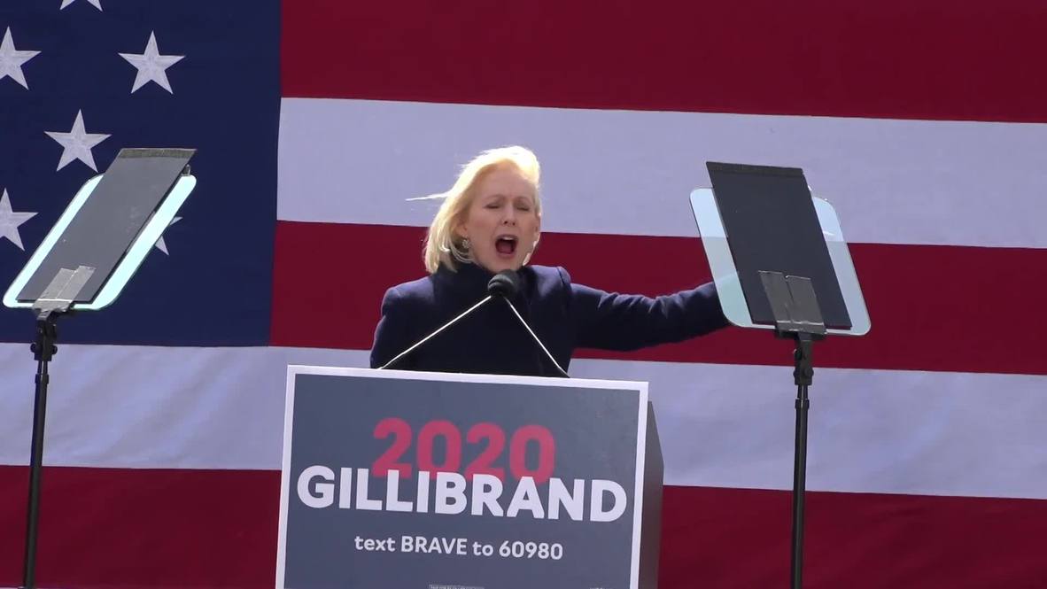 USA: Democratic hopeful Gillibrand rails against president at Trump Tower
