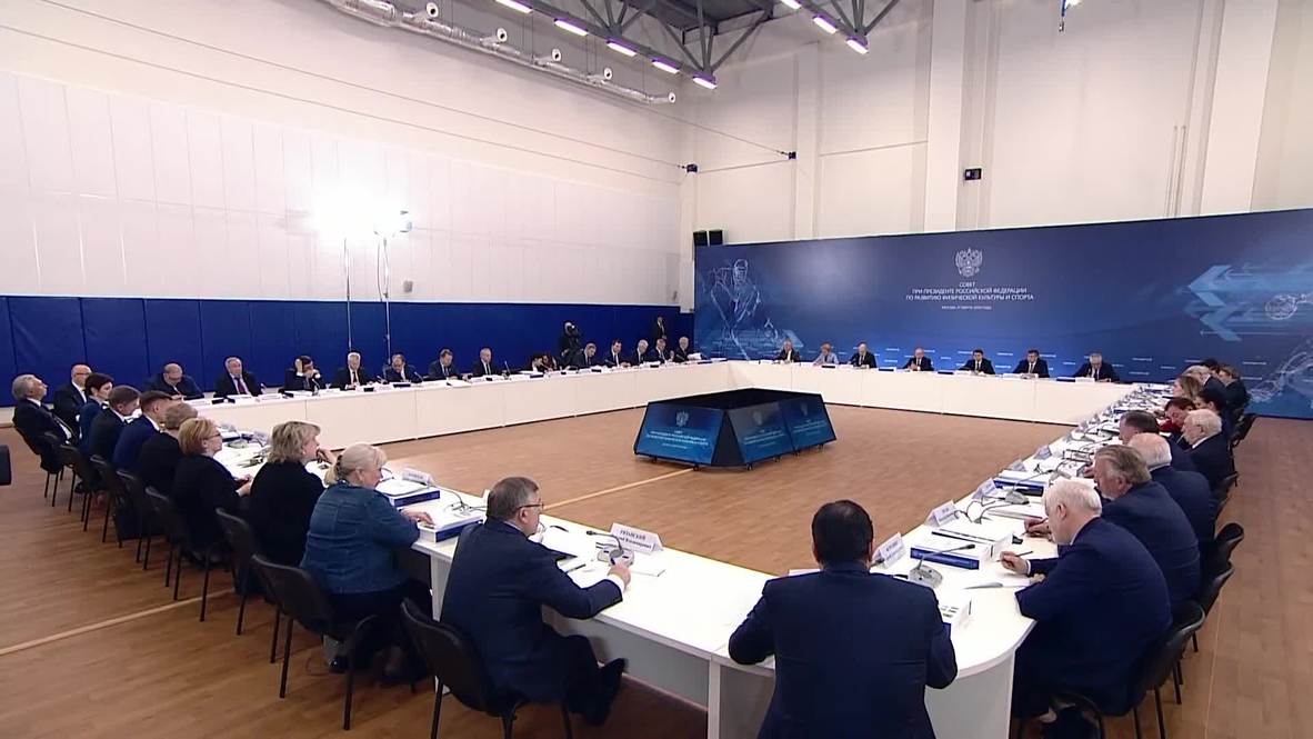 Россия: Спорт - это не "развлекушка" - Путин на заседании по развитию физической культуры