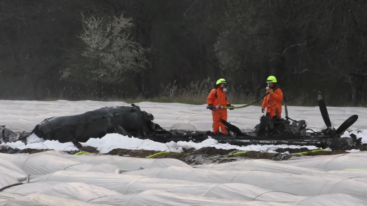 Alemania: Policía y bomberos en la escena del mortal accidente aéreo cerca de Frankfurt