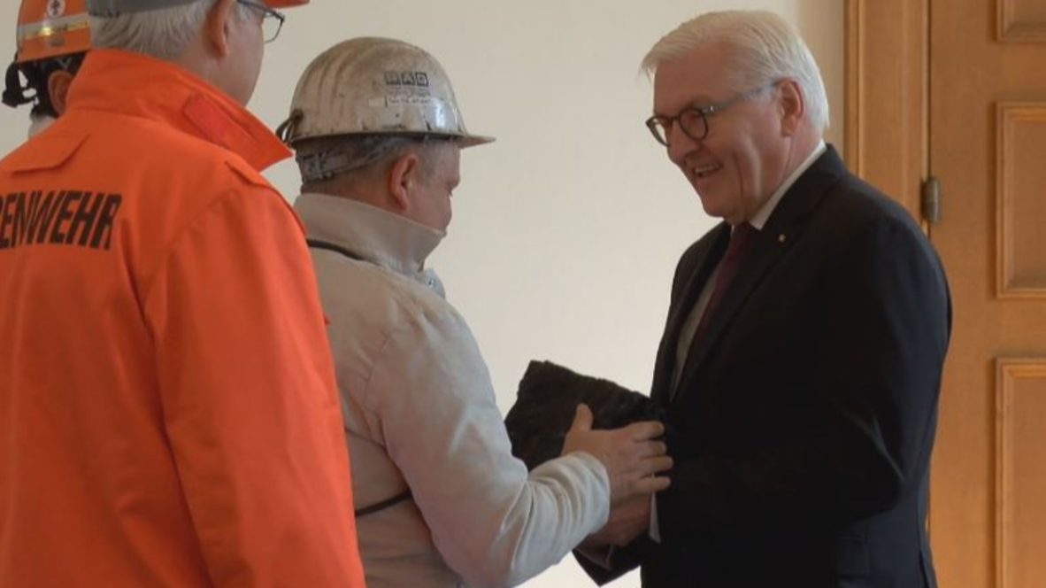 Germany: Steinmeier given 'last lump' of German black coal to be mined