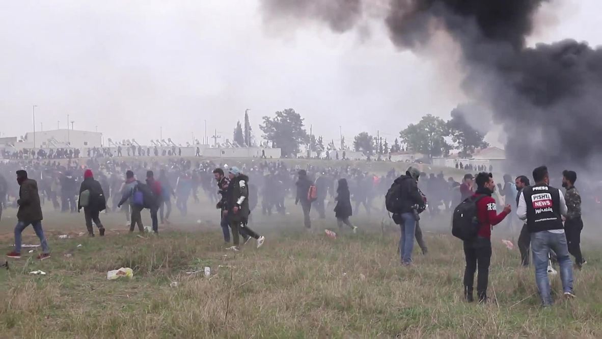 Grecia: La policía despliega gas lacrimógeno en el tercer día de protestas fronterizas