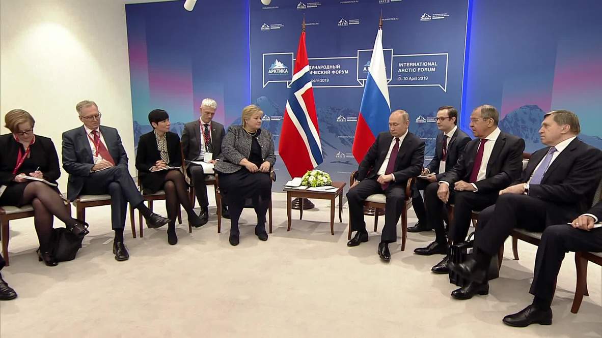 Russia: Putin meets with Norwegian, Swedish PMs at Arctic Forum