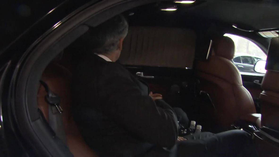 Russia: ‘Smells like a Bentley’ – Bahrain minister takes luxury Russian Aurus for spin *EXCLUSIVE*