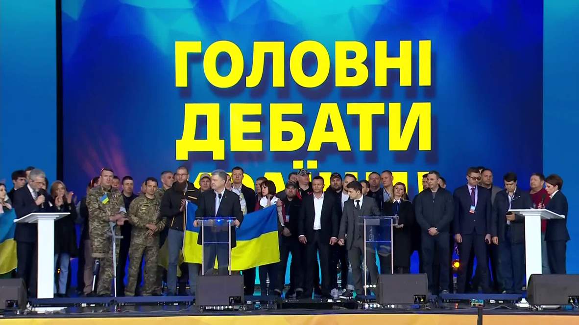 Ukraine: ‘It’s not that hard to be human’ – Zelenskiy gets on knees during debate