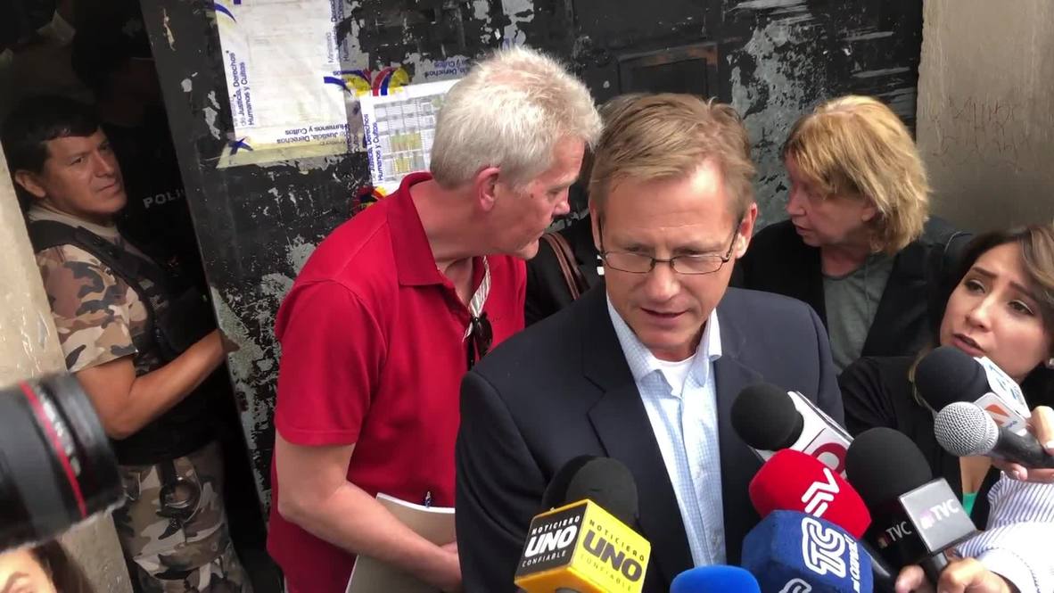 Ecuador: Parents and Swedish Consul visit Swede suspected of plotting against Moreno