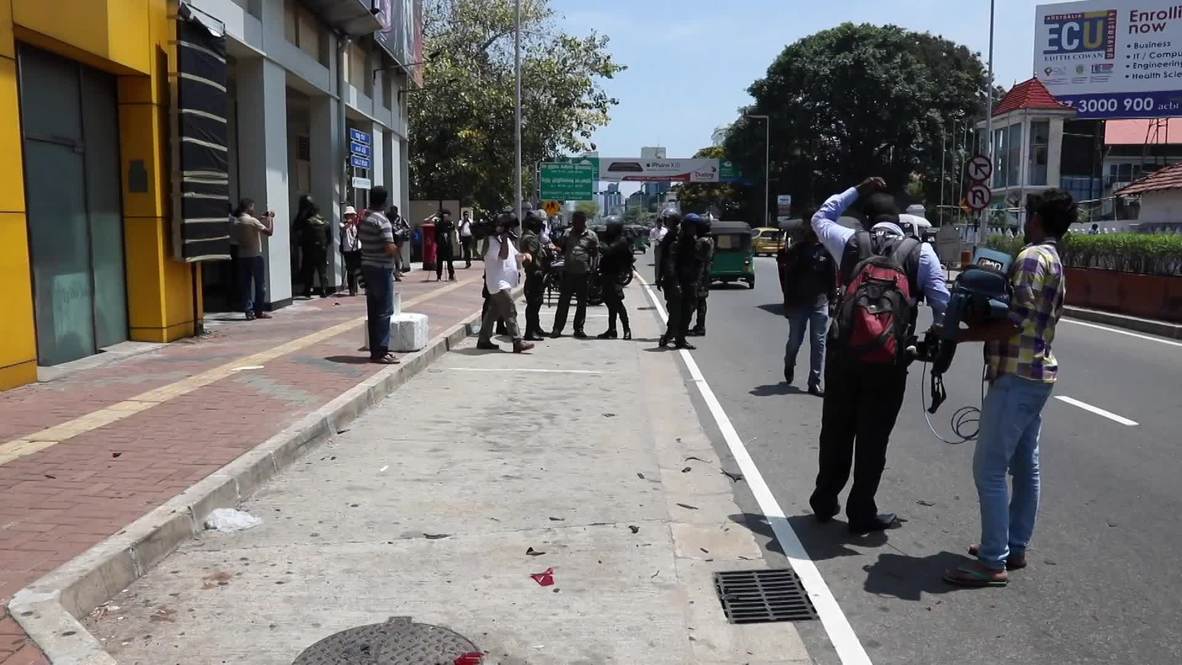 Sri Lanka: La Policía realiza una explosión controlada de una motocicleta en Colombo