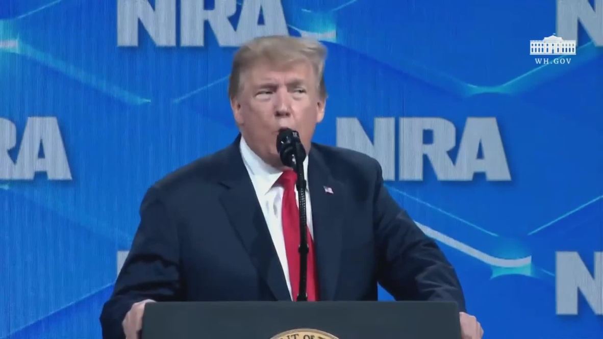 EE.UU.: Trump se retira del tratado de armas de la ONU durante la convención de la ANR