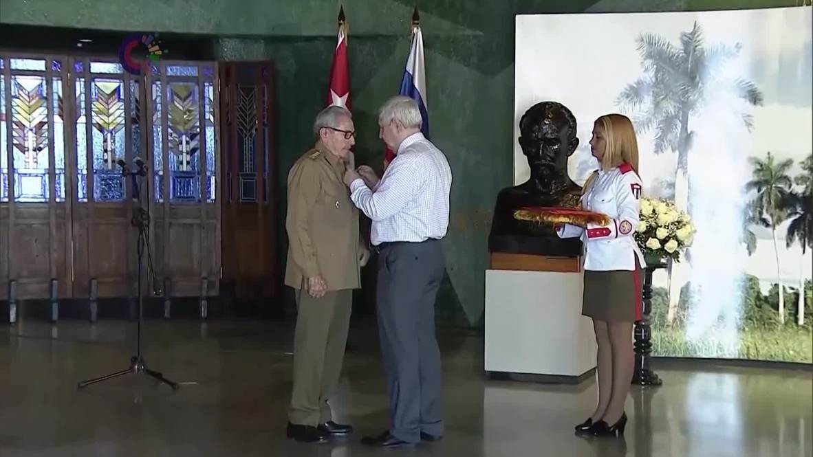 Cuba: Raúl Castro recibe el Premio Lenin por parte del Partido Comunista de Rusia