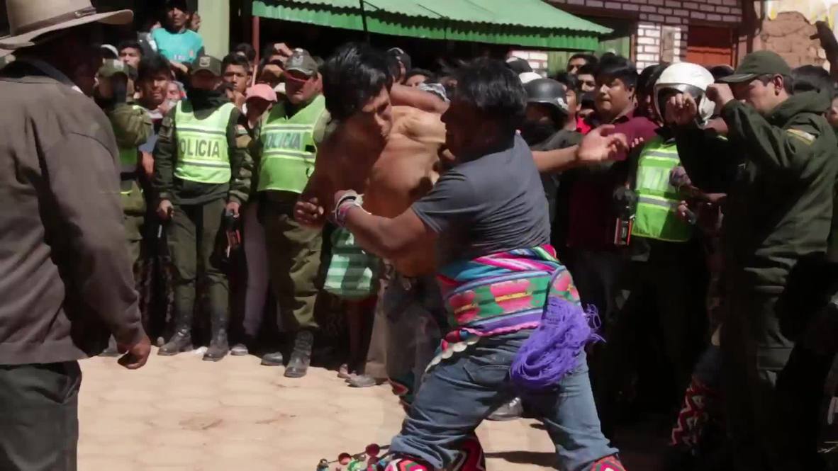 Bolivians put up their dukes and brawl at annual 'Tinku' festival