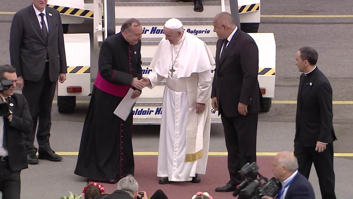 Bulgaria: Papa Francisco llega a Sofía para iniciar una visita de tres días a los Balcanes