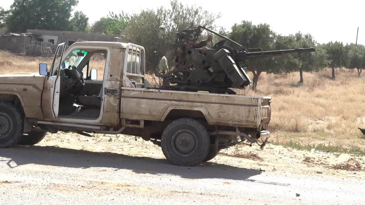 Libia: Continúan combates cerca del aeropuerto de Trípoli