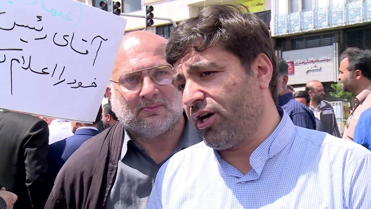 Irán: Manifestantes apoyan retirada parcial del acuerdo nuclear