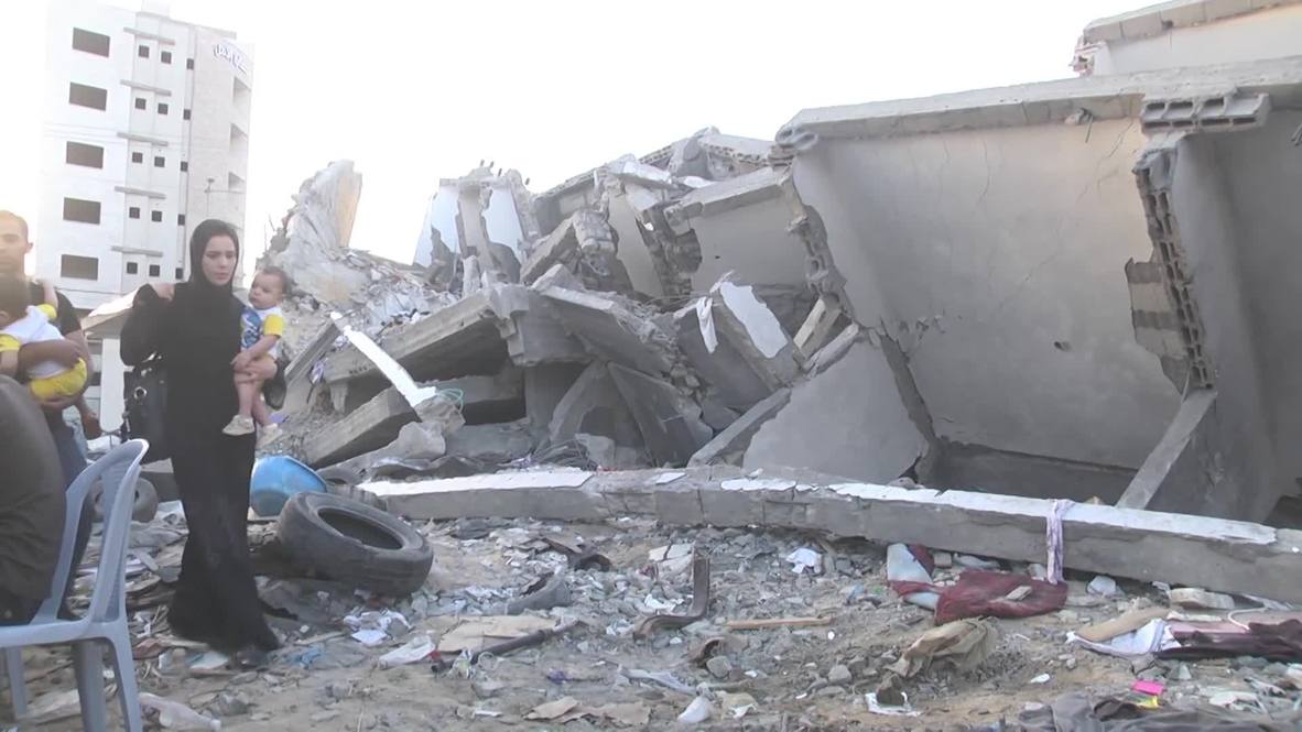 State of Palestine: Palestinians hold Iftar on rubble of building destroyed by strikes